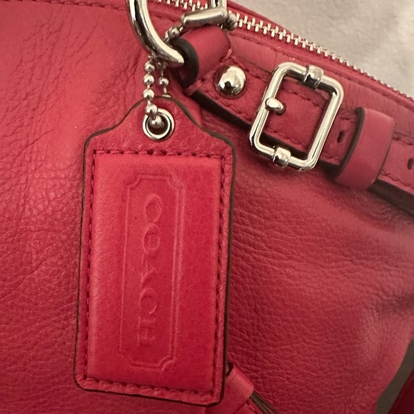 The Coach 18641 Madison Leather Lindsey Satchel Shoulder Bag in Saffron/Fuchsia - Picture 6 of 12